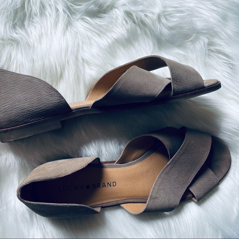 Lucky Brand Sandals 💕 - Picture 2 of 3